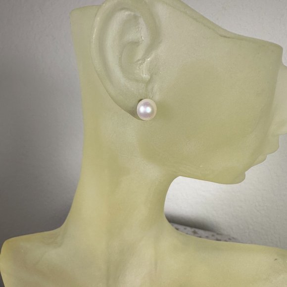 NEW Real 14K and Genuine Pearl Stud Earrings - Picture 1 of 3